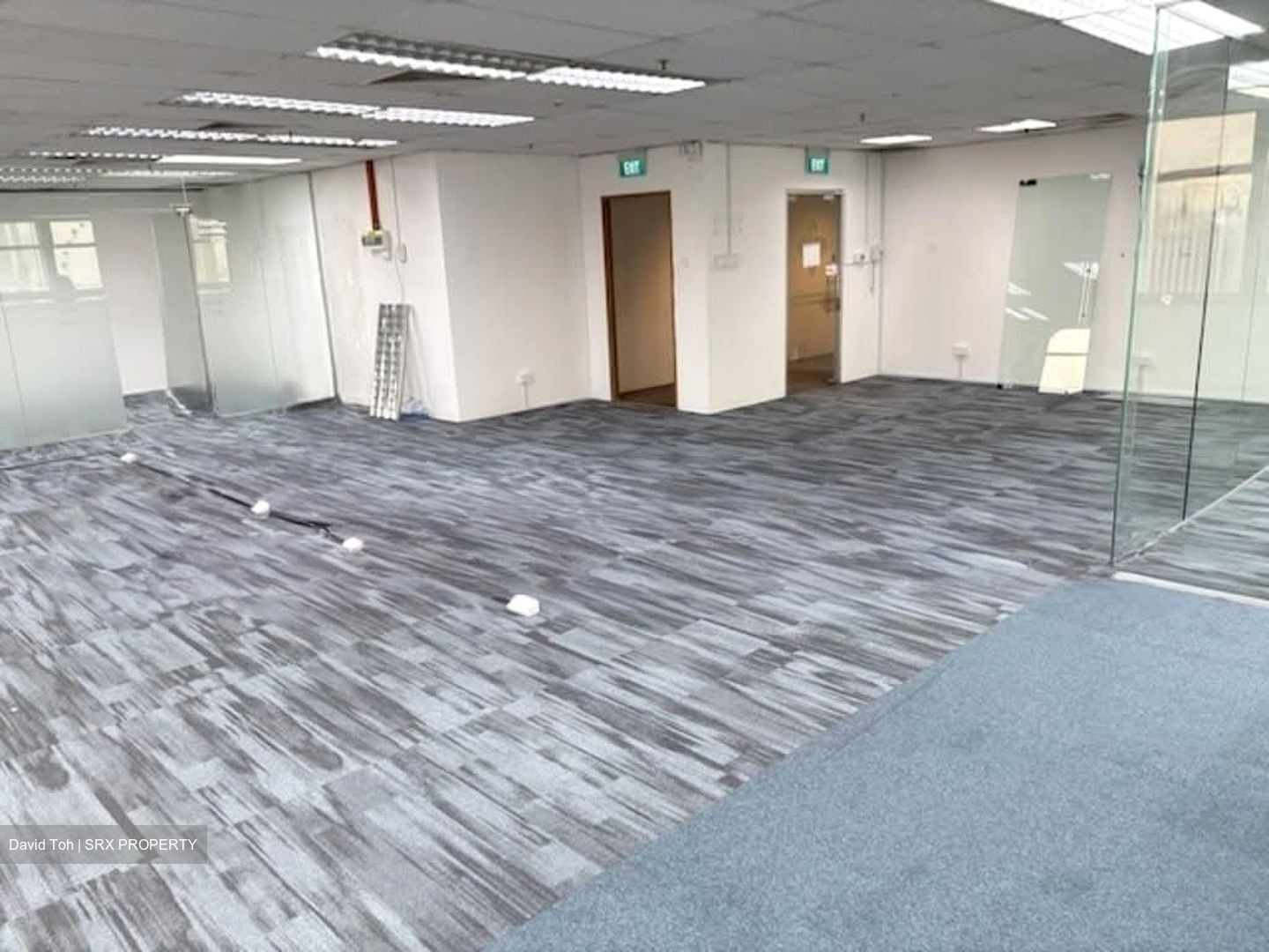 City Hall MRT (D6), Office #547891901